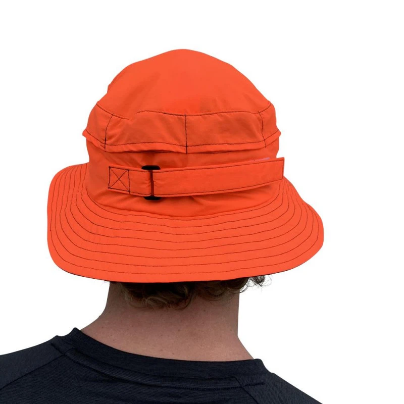 Chapeau Surf Performance Orange Fluo VAIKOBI 5 Chapeau Surf Performance Orange Fluo VAIKOBI – Image 3