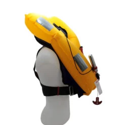 GILET DE SAUVETAGE GONFLABLE MANUEL ORANGE MARINE 170N AVEC HARNAIS ESSENTIAL NAVY -Magasin De Bateaux gilet de sauvetage gonflable manuel orange marine 170n avec harnais essential navy 4