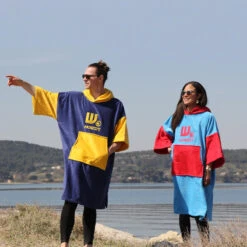 Poncho Howzit Bleu/jaune 21 Poncho Howzit Bleu/jaune -Magasin De Bateaux poncho howzit bleu jaune 9