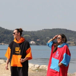 Poncho Howzit Bleu/rouge -Magasin De Bateaux poncho howzit bleu rouge 6