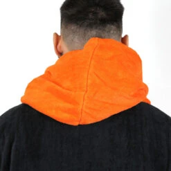 Poncho Howzit Noir/orange -Magasin De Bateaux poncho howzit noir orange 6